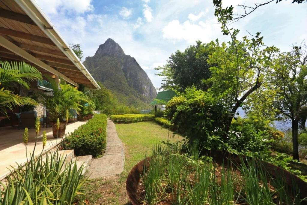 Authentic St, Lucian Experience At Prestigious 2-Bed Villa - Colibri Cottage Villa Soufrière エクステリア 写真
