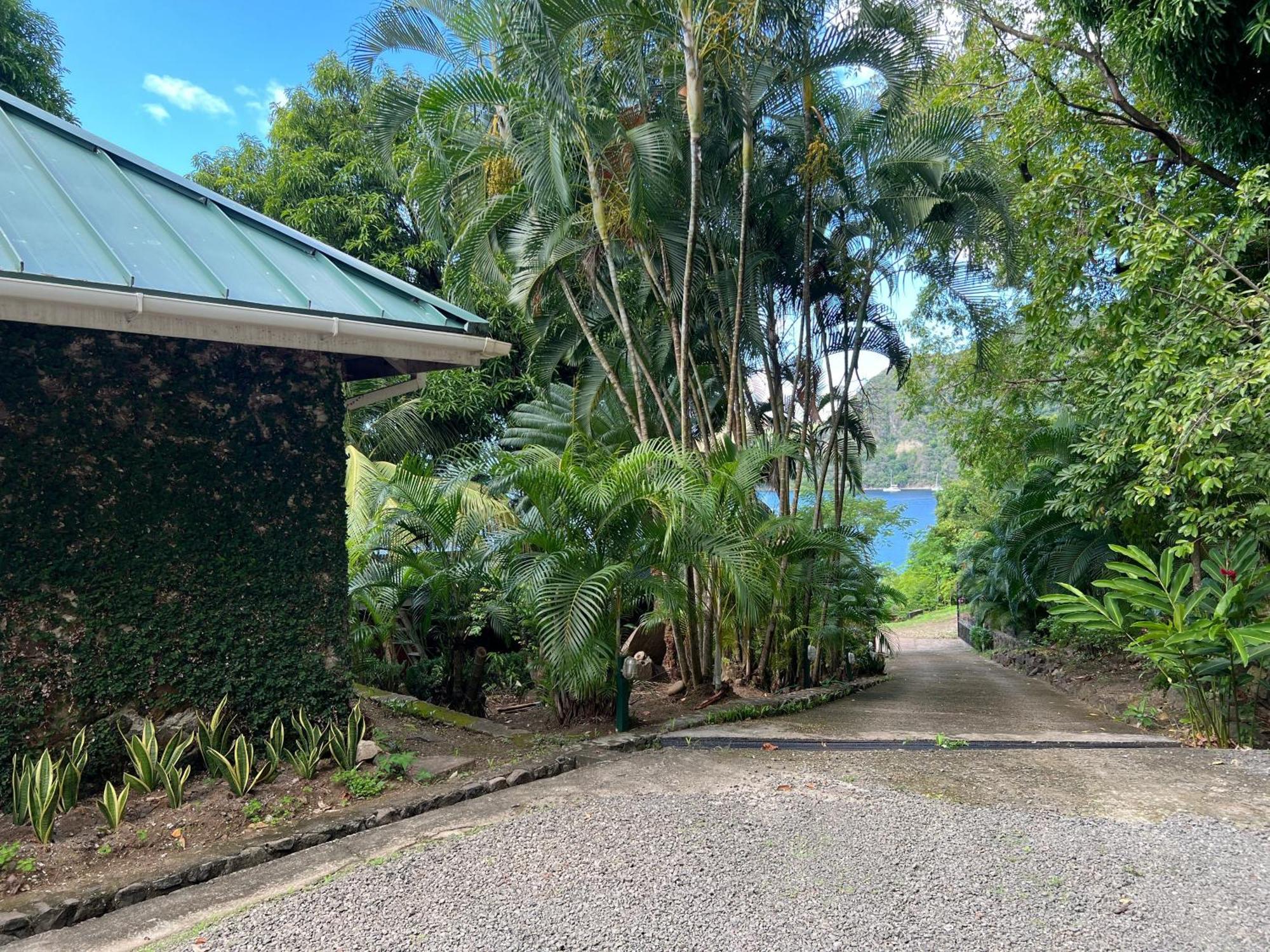 Authentic St, Lucian Experience At Prestigious 2-Bed Villa - Colibri Cottage Villa Soufrière エクステリア 写真